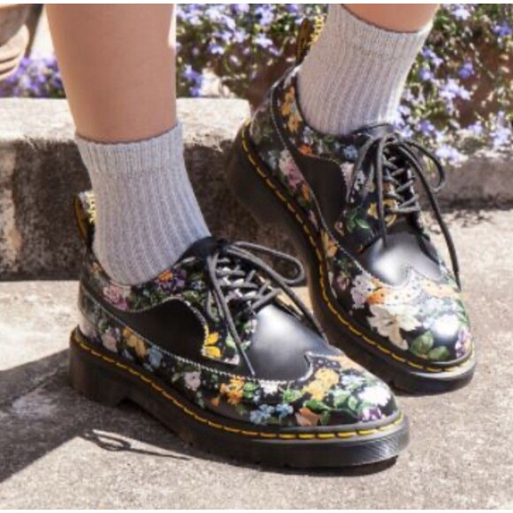Dr. Martens Women's 3989 Floral Darcy Brogue Oxfords Shoe Size EU 39 US 8 RARE